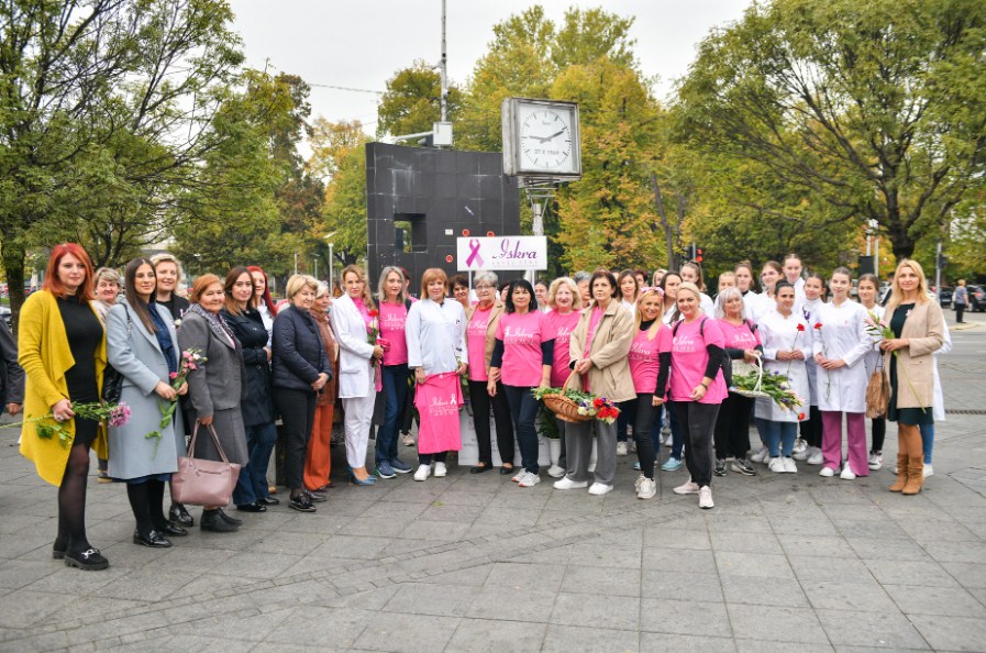 U Banjaluci Obilje En Me Unarodni Dan Borbe Protiv Karcinoma Dojke Foto