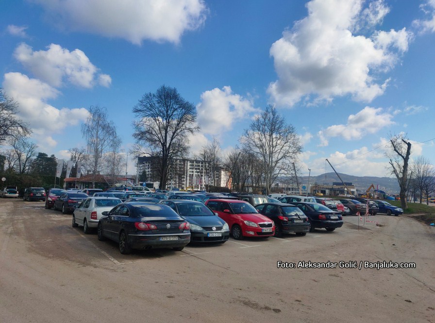 Vraćene Table Sa Starim Cijenama Parkinga U Banjaluci