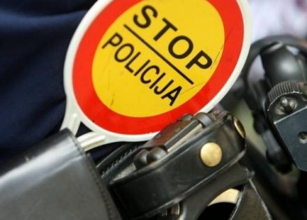 policija